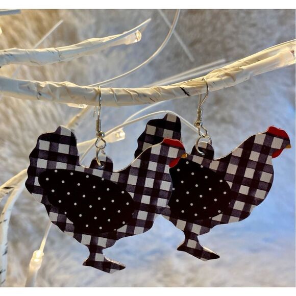NEW Shabby Chic Farmhouse Black White Checkered Polka Dot Chicken Earrings - Picture 4 of 4